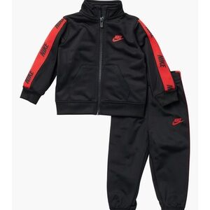 Nike Boys 2T Black and Red 2-Piece Set